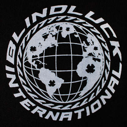 INTERNATIONAL FORTUNE SHORTS [BLACK]